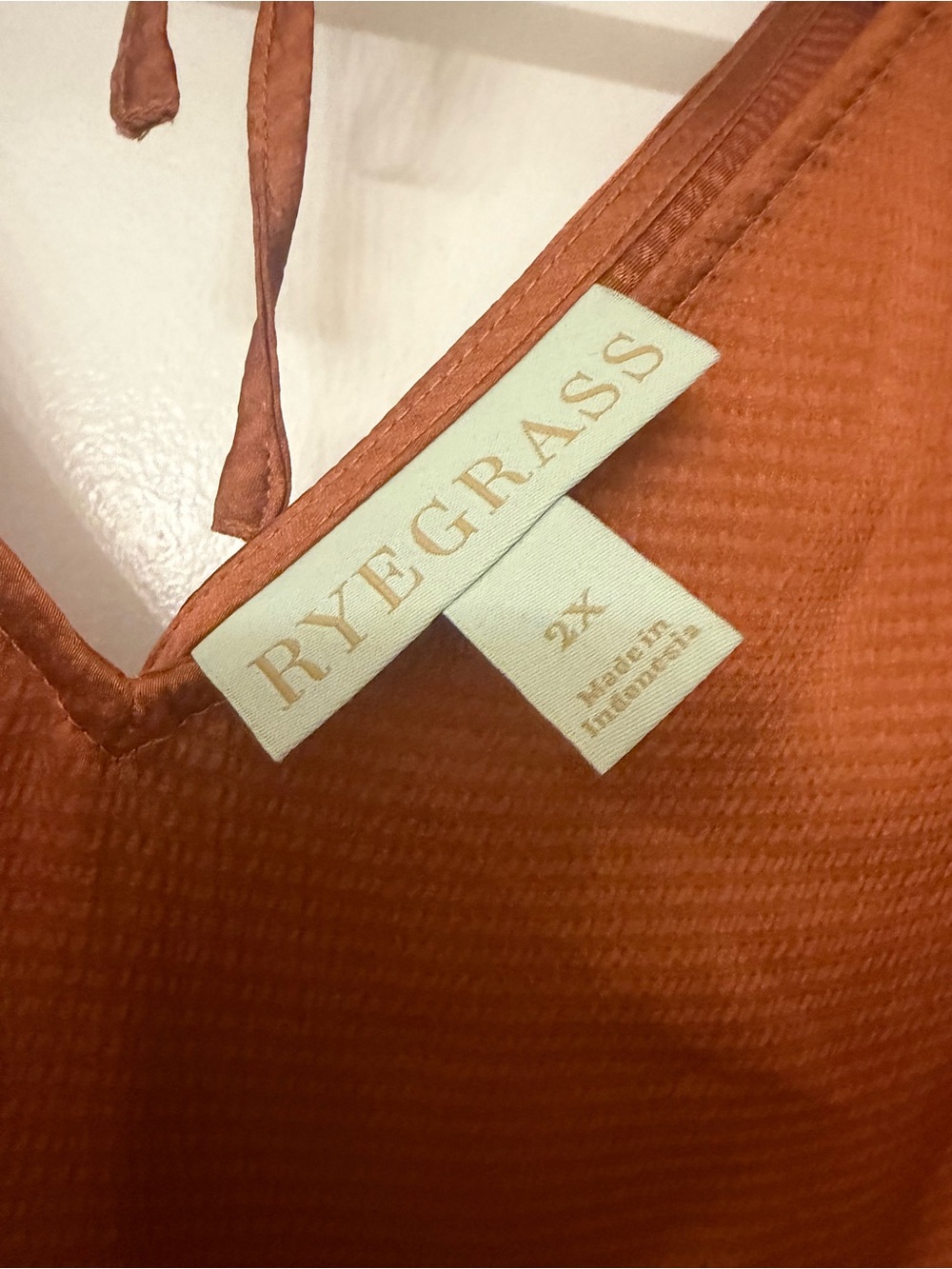 Womens Rust Ruffle Sleeve V-Neck Top - Picture 2 of 2